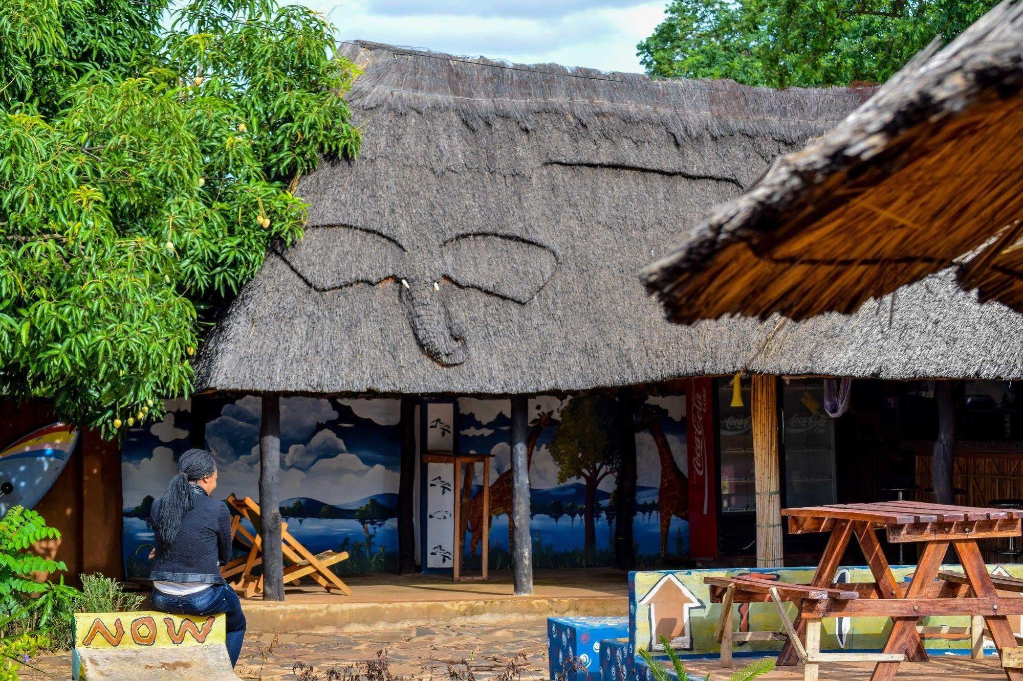 Zinga Backpackers Hotell Livingstone Eksteriør bilde